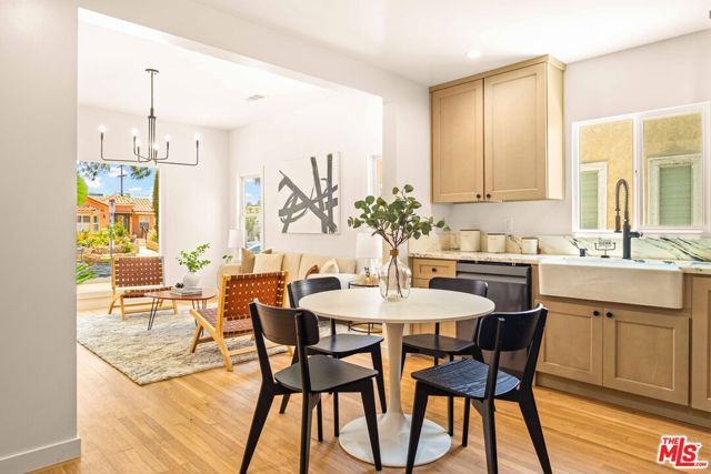 2919 Somerset Drive, Los Angeles, CA 90016