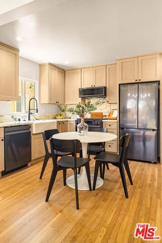 2919 Somerset Drive, Los Angeles, CA 90016