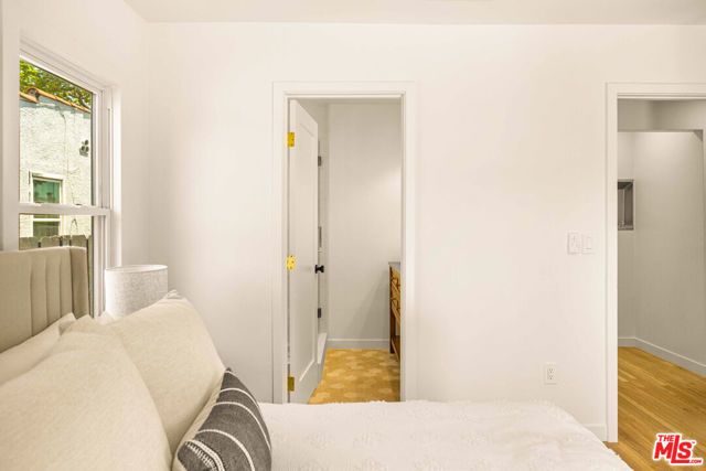 2919 Somerset Drive, Los Angeles, CA 90016