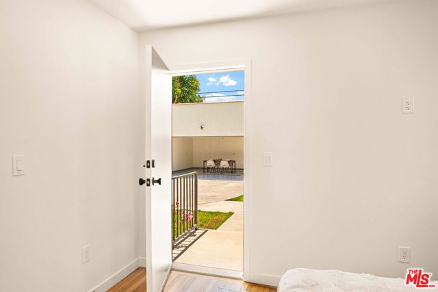 2919 Somerset Drive, Los Angeles, CA 90016