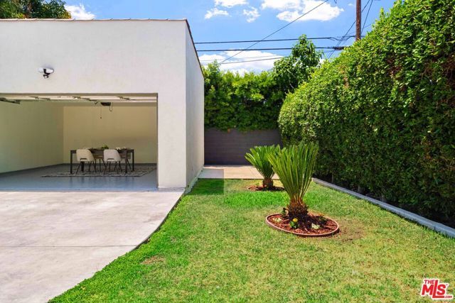 2919 Somerset Drive, Los Angeles, CA 90016