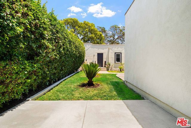 2919 Somerset Drive, Los Angeles, CA 90016