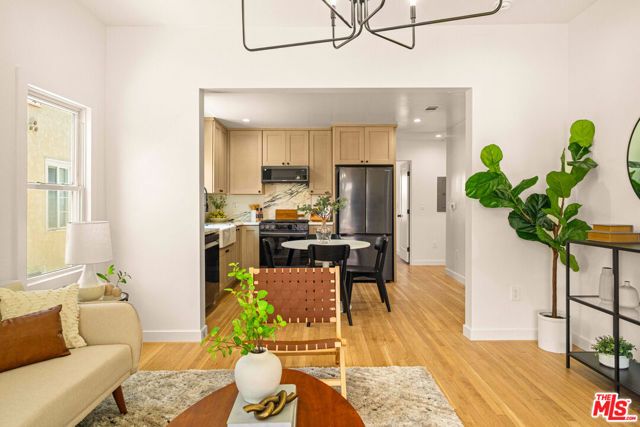2919 Somerset Drive, Los Angeles, CA 90016