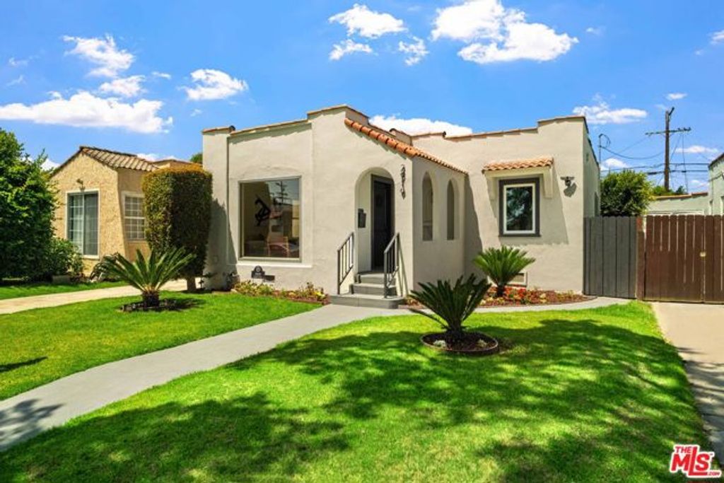 2919 Somerset Drive, Los Angeles, CA 90016