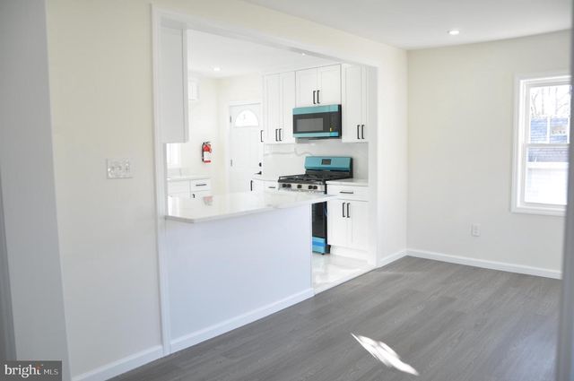 301 LAUREL AVE, Woodlynne, NJ 08107