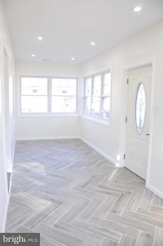 301 LAUREL AVE, Woodlynne, NJ 08107