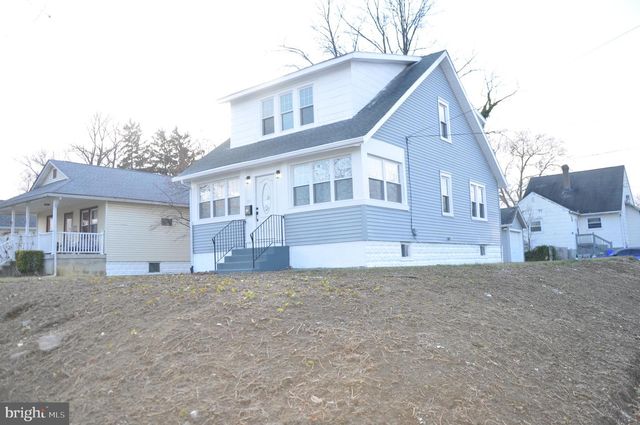 301 LAUREL AVE, Woodlynne, NJ 08107