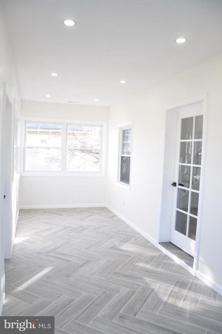 301 LAUREL AVE, Woodlynne, NJ 08107