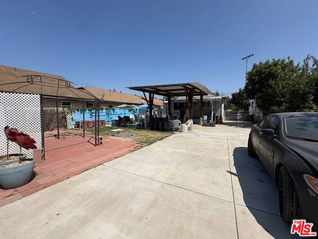 1528 W 36th Street, Los Angeles, CA 90018