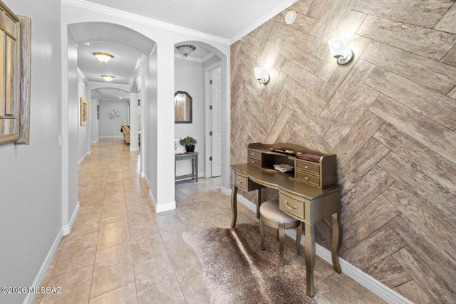 12081 N Golden Mirror Drive, Marana, AZ 85658
