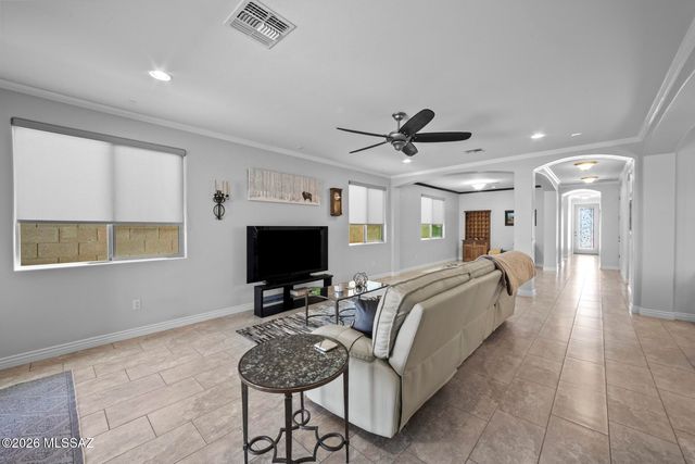 12081 N Golden Mirror Drive, Marana, AZ 85658