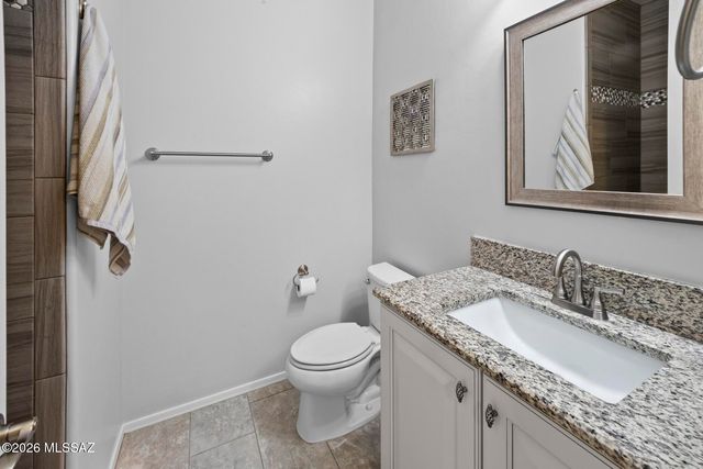 12081 N Golden Mirror Drive, Marana, AZ 85658