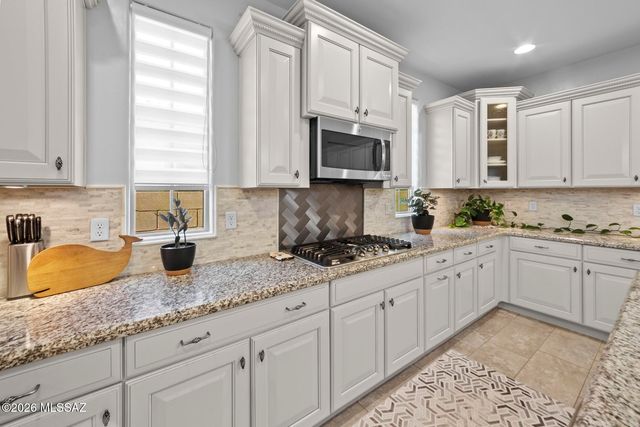 12081 N Golden Mirror Drive, Marana, AZ 85658