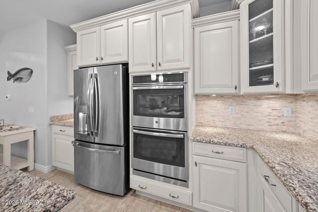 12081 N Golden Mirror Drive, Marana, AZ 85658