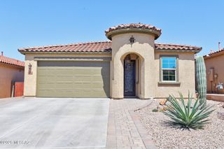 12081 N Golden Mirror Drive, Marana, AZ 85658