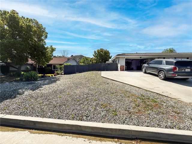 23675 Continental Drive, Canyon Lake, CA 92587