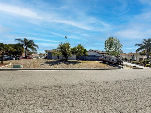 23675 Continental Drive, Canyon Lake, CA 92587