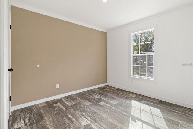 5234 YELLOW PINE STREET N, St Petersburg, FL 33709