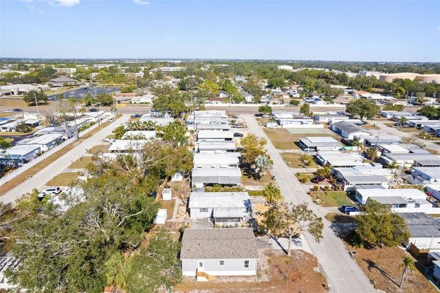 5234 YELLOW PINE STREET N, St Petersburg, FL 33709