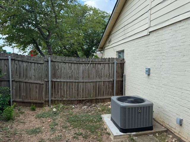 3850 Mt Ranier Street 3850, Dallas, TX 75211