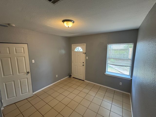 3850 Mt Ranier Street 3850, Dallas, TX 75211