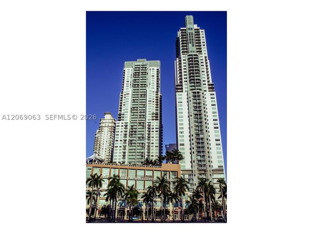 244 Biscayne Blvd 3902, Miami, FL 33132