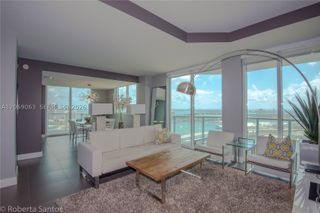 244 Biscayne Blvd 3902, Miami, FL 33132