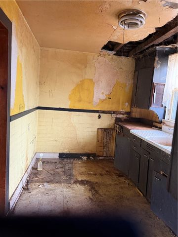 130 Bank St Street, Batavia City, NY 14020