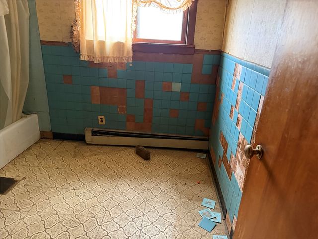 130 Bank St Street, Batavia City, NY 14020