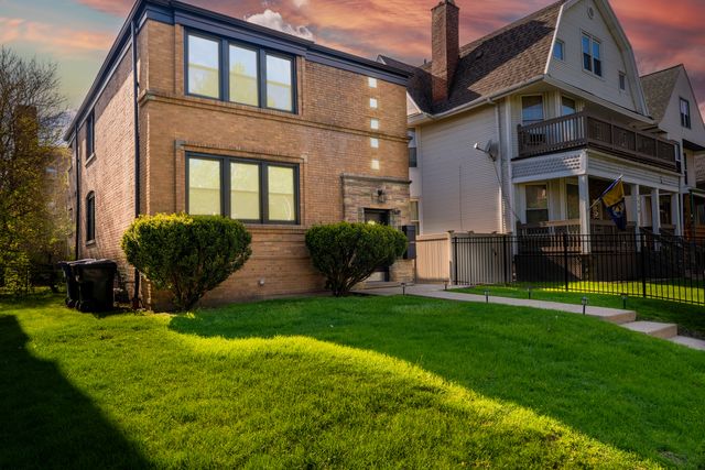 7212 S Euclid Avenue 2, Chicago, IL 60649