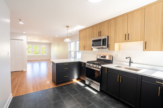 7212 S Euclid Avenue 2, Chicago, IL 60649