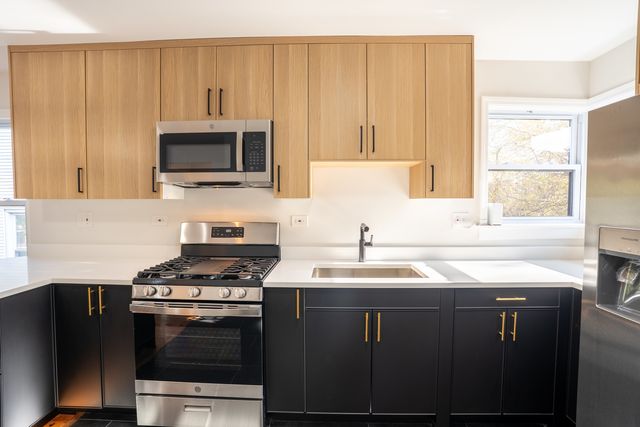 7212 S Euclid Avenue 2, Chicago, IL 60649