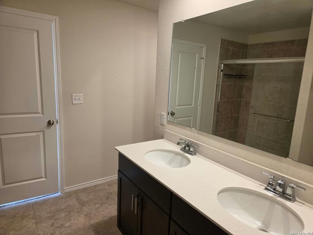 10627 BRADY CREEK CP, San Antonio, TX 78252