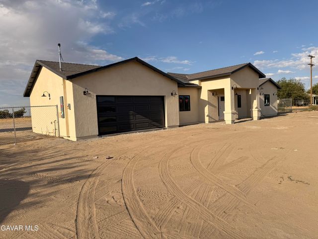 9855 E Ave Q-10, Littlerock, CA 93543