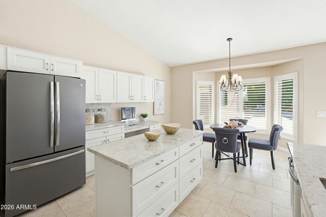 7 W SILVERWOOD Drive, Phoenix, AZ 85045