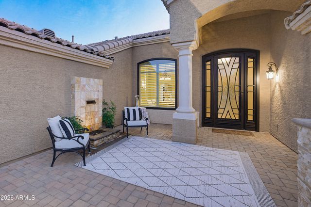 7 W SILVERWOOD Drive, Phoenix, AZ 85045