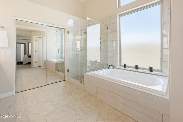 7 W SILVERWOOD Drive, Phoenix, AZ 85045