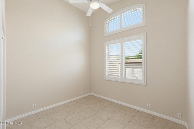 7 W SILVERWOOD Drive, Phoenix, AZ 85045