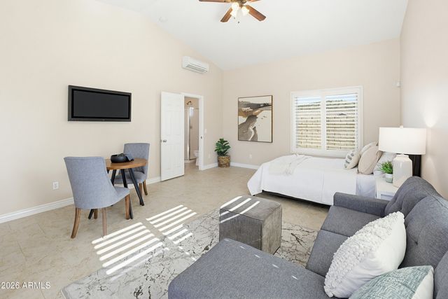 7 W SILVERWOOD Drive, Phoenix, AZ 85045