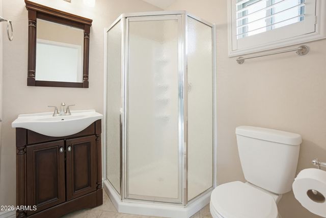 7 W SILVERWOOD Drive, Phoenix, AZ 85045