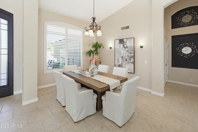 7 W SILVERWOOD Drive, Phoenix, AZ 85045