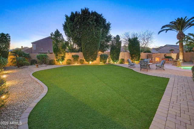 7 W SILVERWOOD Drive, Phoenix, AZ 85045