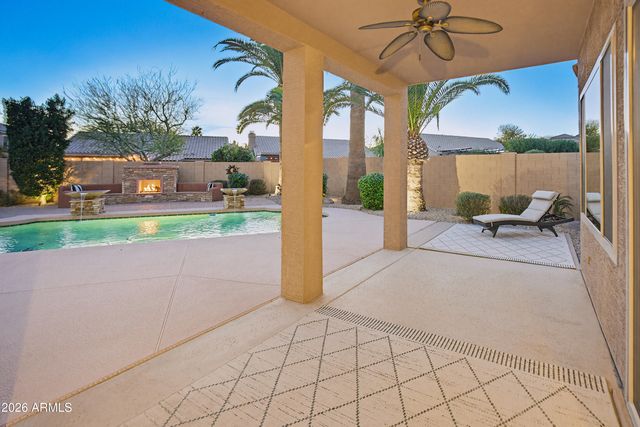 7 W SILVERWOOD Drive, Phoenix, AZ 85045
