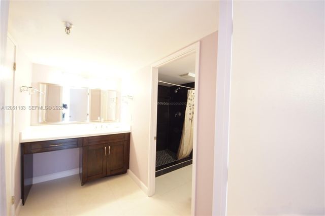 290 174th St 617, Sunny Isles Beach, FL 33160