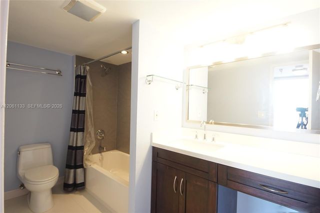 290 174th St 617, Sunny Isles Beach, FL 33160
