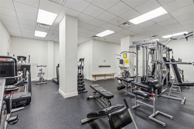 290 174th St 617, Sunny Isles Beach, FL 33160