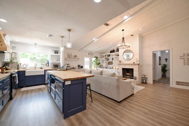 119 Reba Road, Heath, TX 75032