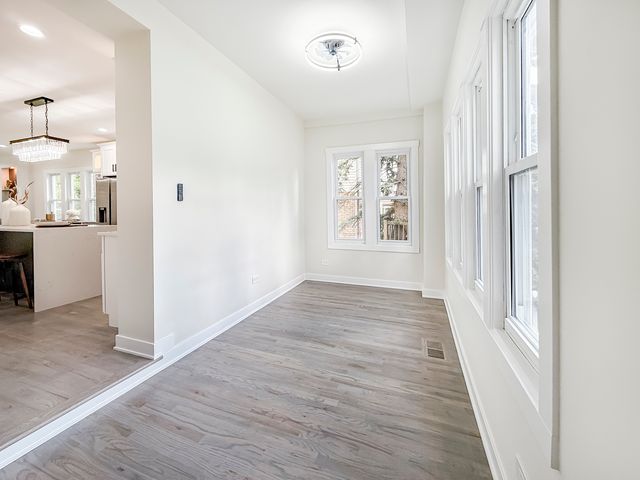 3128 Arthur Avenue, Brookfield, IL 60513