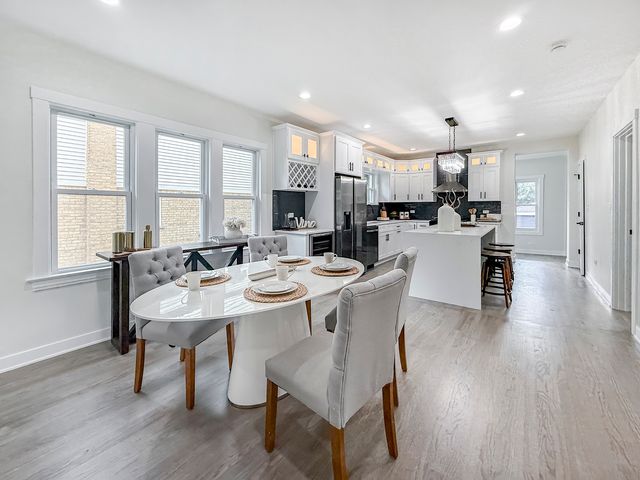 3128 Arthur Avenue, Brookfield, IL 60513