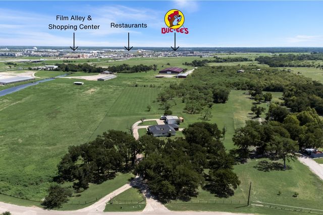 1301 Davis Lane, Terrell, TX 75160